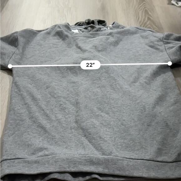 Fabletics Nina Gray Long Sleeve Lace Up Back Pullover Sweatshirt Sweater Size M - Picture 10 of 11